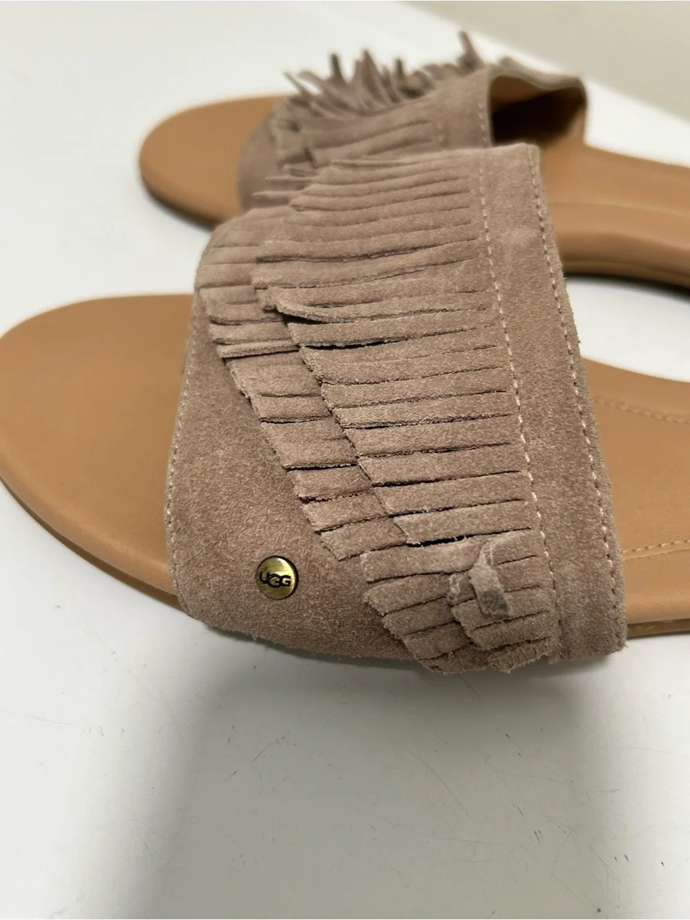 Ugg Binx Suede Fringe Sandals Tan Size 9.5